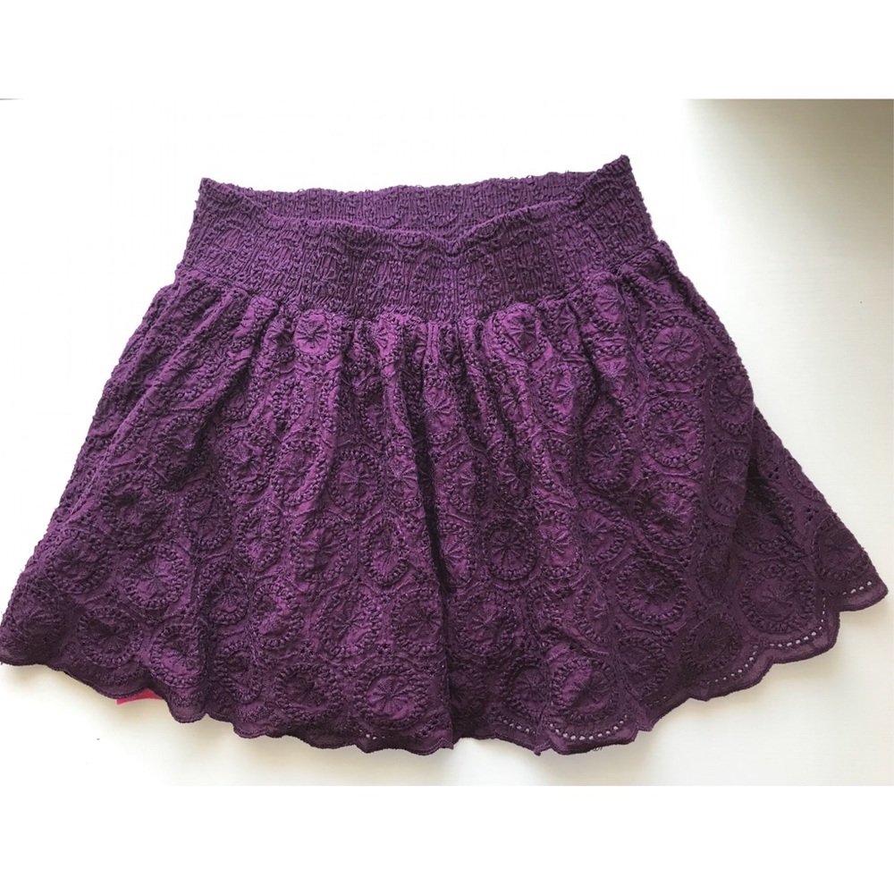 Dark Purple Woven Skirt with Scalloped Hem